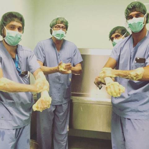 Dott Vincenzo De Cupis preparazione per intervento chirurgico